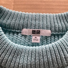 レディース　ユニクロセーターXLサイズの画像