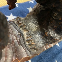 くまの熊の木彫りの画像