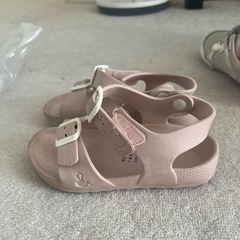 19cmのサンダルですですの画像