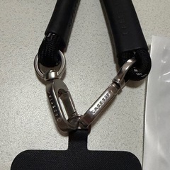 使用少 美品 casetify スマホショルダー ブラック／ホワイト ロープ ダブルエンド 格安  早い者勝ちの画像