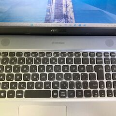 ASUS VivoBook R541N　15インチノートパソコンの画像