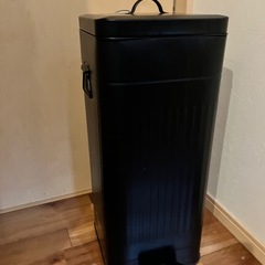 スチール製　ゴミ箱　ブラックの画像
