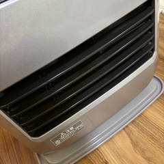 【お話中】石油ファンヒーターの画像