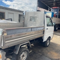 軽ダンプの画像