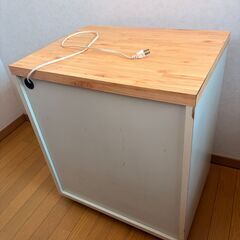 収納キャビネット（幅60×奥行45×高さ70cm）の画像