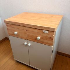 収納キャビネット（幅60×奥行45×高さ70cm）の画像