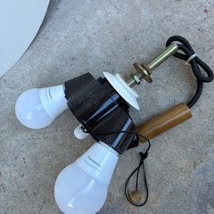 ロフト購入の電球と傘の画像