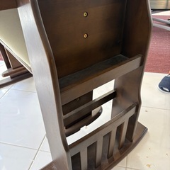 ダイニングテーブル+イス2脚+長椅子の画像