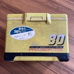 釣り　クーラーボックスの画像