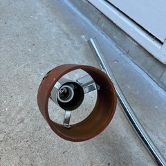 4灯の電気です。の画像