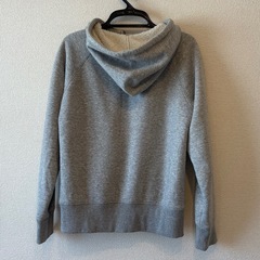 GU 裏ボア グレー ジップアップ パーカー スウェット モコモコ フード付きの画像