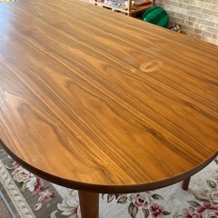 ダイニングテーブル4〜６人掛けの画像