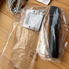 アイリスオーヤマ　ハンディ掃除機　超軽量タイプ　コードレスの画像