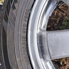 ヨコハマ 195/65R15 スノータイヤ の画像