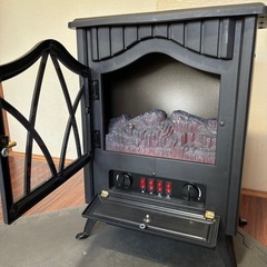 暖炉型ファンヒーターの画像