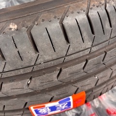 夏タイヤ（ホイール無し）の画像