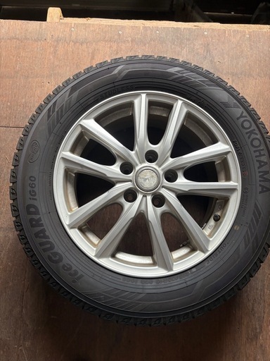 215/60R 16 ヨコハマiＧ60 2020年製造