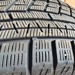 215/60R 16 ヨコハマiＧ60 2020年製造の画像