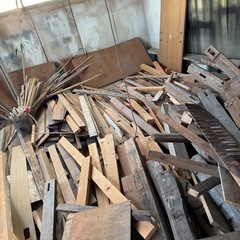 廃材の画像