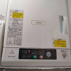 洗濯機と乾燥機のセット。接続できる器具もあります。の画像