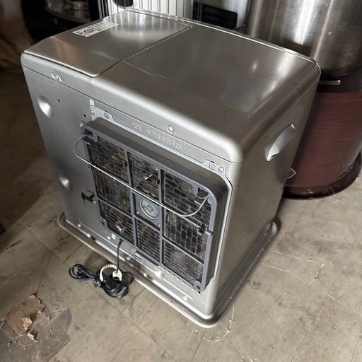 チェックOK! 　ダイニチ FW-5714LE 石油ヒーター 木造：15畳、コンクリート：20畳　大型9Lタンク　ブルーヒーター 20