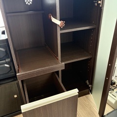 【値段交渉可！】木目調食器棚の画像