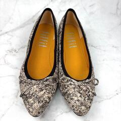 【美品】fitfit バレエシューズ 22.5 パイソン アニマル パンプスの画像