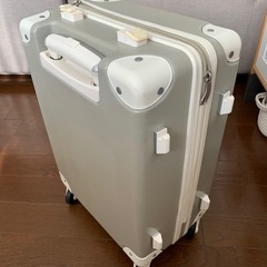 スーツケースの画像