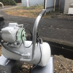 今日引き取り希望 コンプレッサ  動作します 見た目ジャンク
の画像