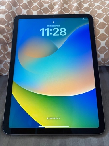 【ほぼ新品】iPad Air 5 256GB SIMフリー