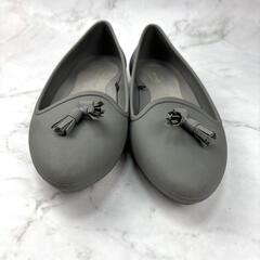 【廃盤】crocs クロックス グレー スリッポン 21 タッセル フラットの画像