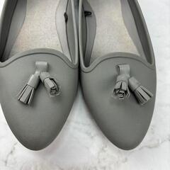 【廃盤】crocs クロックス グレー スリッポン 21 タッセル フラットの画像