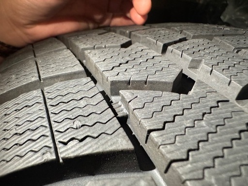 【美品✨】DUNLOP WINTER MAXX 225/50R18 ホイール付き4本セット　溝たっぷり！送料込み