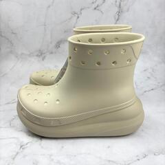 【美品】crocs クロックス クラシック クラッシュ ブーツ 23 ホワイトの画像