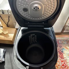 アイリスオーヤマ　10合炊き　炊飯器の画像