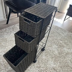 茶色3段ラックの画像