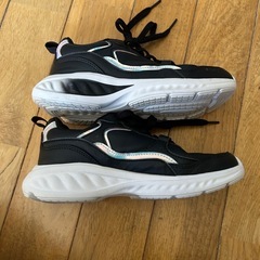 👟 MADFOOT!（マッドフット！）キッズ 軽量 スニーカー 22.0cmの画像