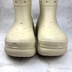 【美品】crocs クロックス クラシック クラッシュ ブーツ 25 ホワイトの画像