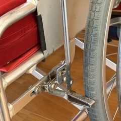 電動車椅子◇日本ウイール・チェアーK.K◇YAMAHA電動ユニット搭載の画像