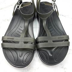 【美品】crocs クロックス Tストラップ サンダル 22 オリーブ サンダルの画像