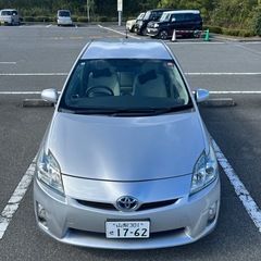 プリウスタイヤの画像