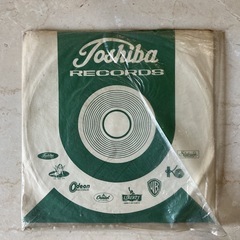 アメリカ合衆国🇺🇸ポップスグループ/カスケーズ( THECASCADES)🎤シングルレコード🎼悲しき雨音/悲しき北風1963年の作品✨動作未確認❗️カラフルの画像