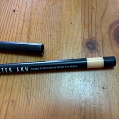 シスターアンアイシャドウの画像