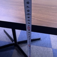 机、作業台の画像