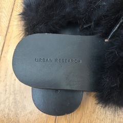 👡 URBAN RESEARCH（アーバンリサーチ）ファーサンダル ブラック \text{36} 23cmcmの画像