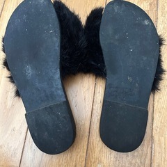 👡 URBAN RESEARCH（アーバンリサーチ）ファーサンダル ブラック \text{36} 23cmcmの画像