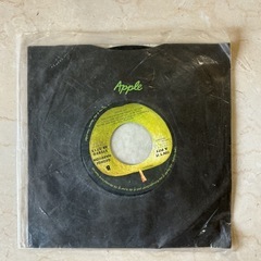 シングルレコード🎼1970年リリース✨ジョージ•ハリスン🎤マイ•スウィート•ロードイズンド•イットア•ピティー🎶ロック界に金字塔をうちたてた､ジョージ快心のニュー•デスク‼️動作未確認カラフルの画像