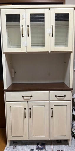 ニトリ　ホワイトカップボード