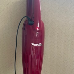 マキタ 充電式クリーナ 赤 CL110D掃除機　の画像