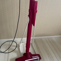 マキタ 充電式クリーナ 赤 CL110D掃除機　の画像